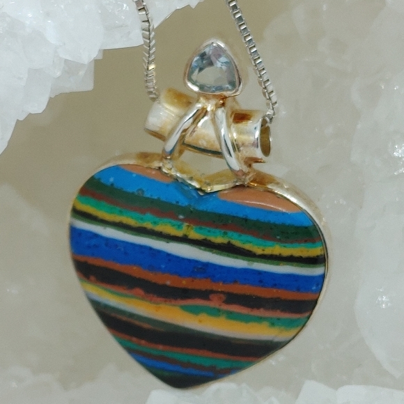 Heart Pendant with blue topaz crystal - Picture 3 of 10